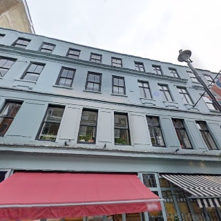 Instant Street View London 51.514,-0.132814 | Instant Google Street View